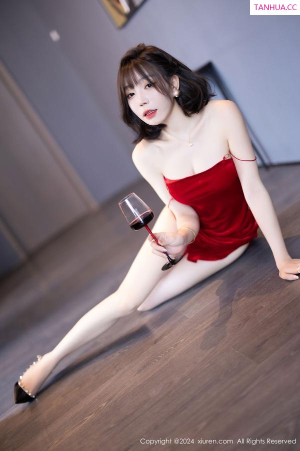 陈芝 芝芝Booty [XiuRen]高清写真图 2024.09.29 No.9229 徐莉芝Booty 美腿黑丝第39张图片